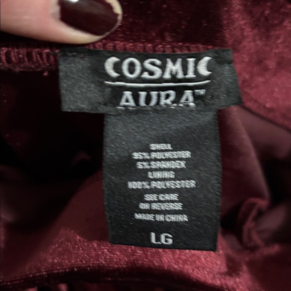 Elegant Burgundy Velvet Skirt Hot Topic - Picture 4 of 4